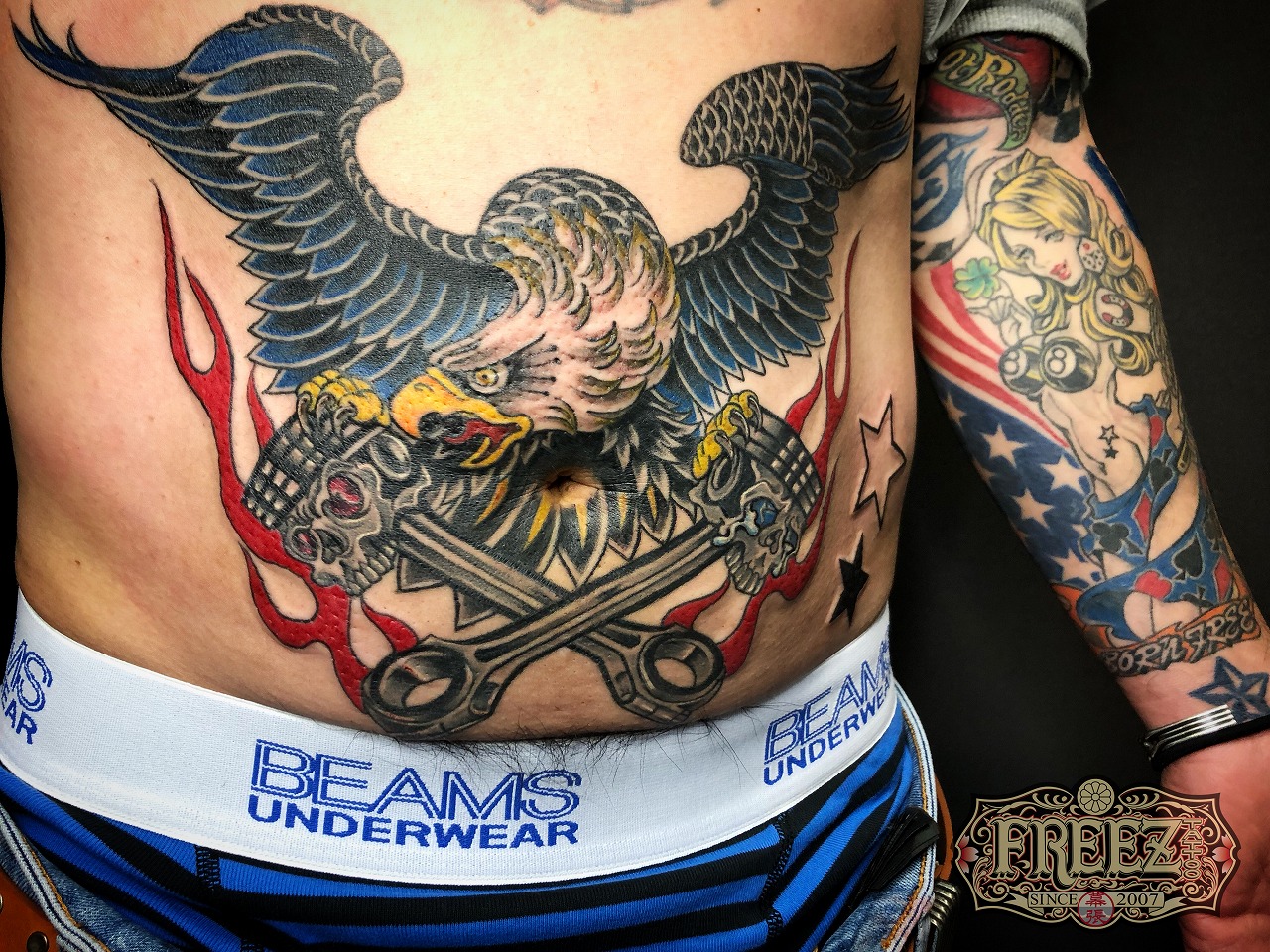 アメリカンイーグルにピストンのニュースクールタトゥーtattoo 千葉幕張刺青irezumi 千葉女性彫師sao 千葉タトゥーは千葉市花見川区幕張本郷のfree Z Tattoo フリーズタトゥー